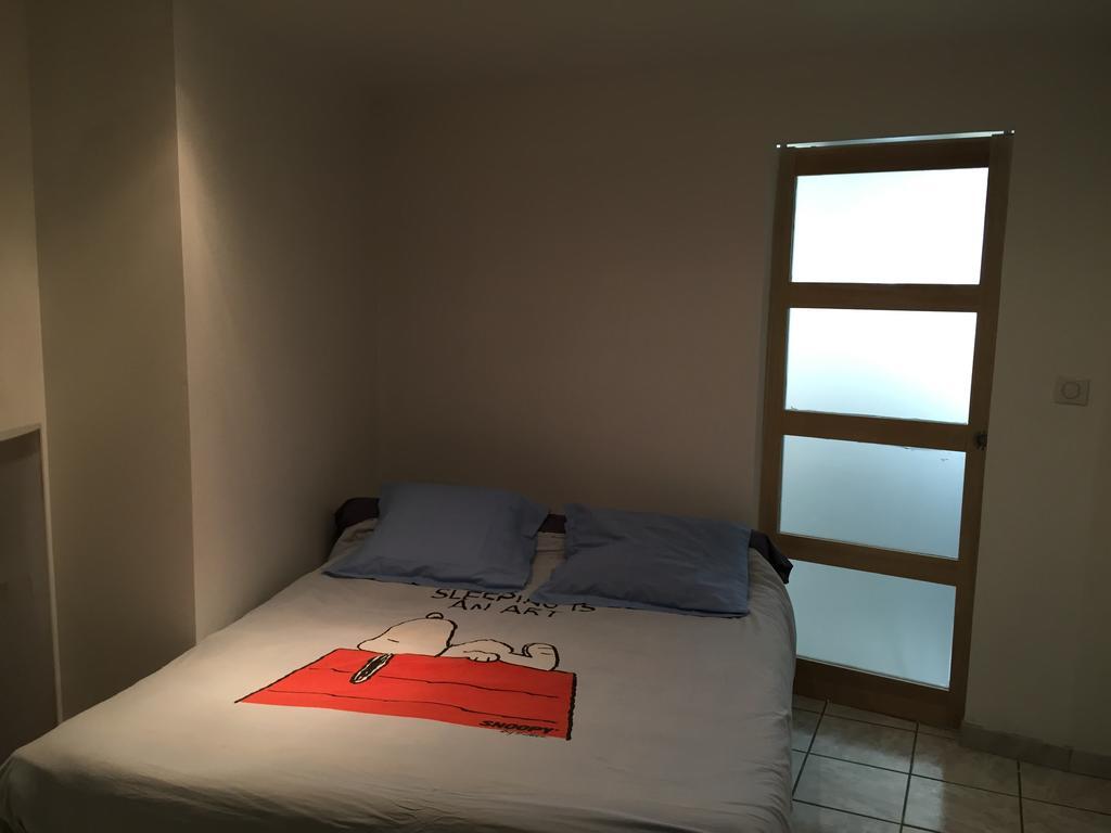 Appartement La Force Ла-Гард-Адэмар Номер фото